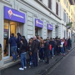 Tifosi viola biglietteria Fiorentna-Juventus