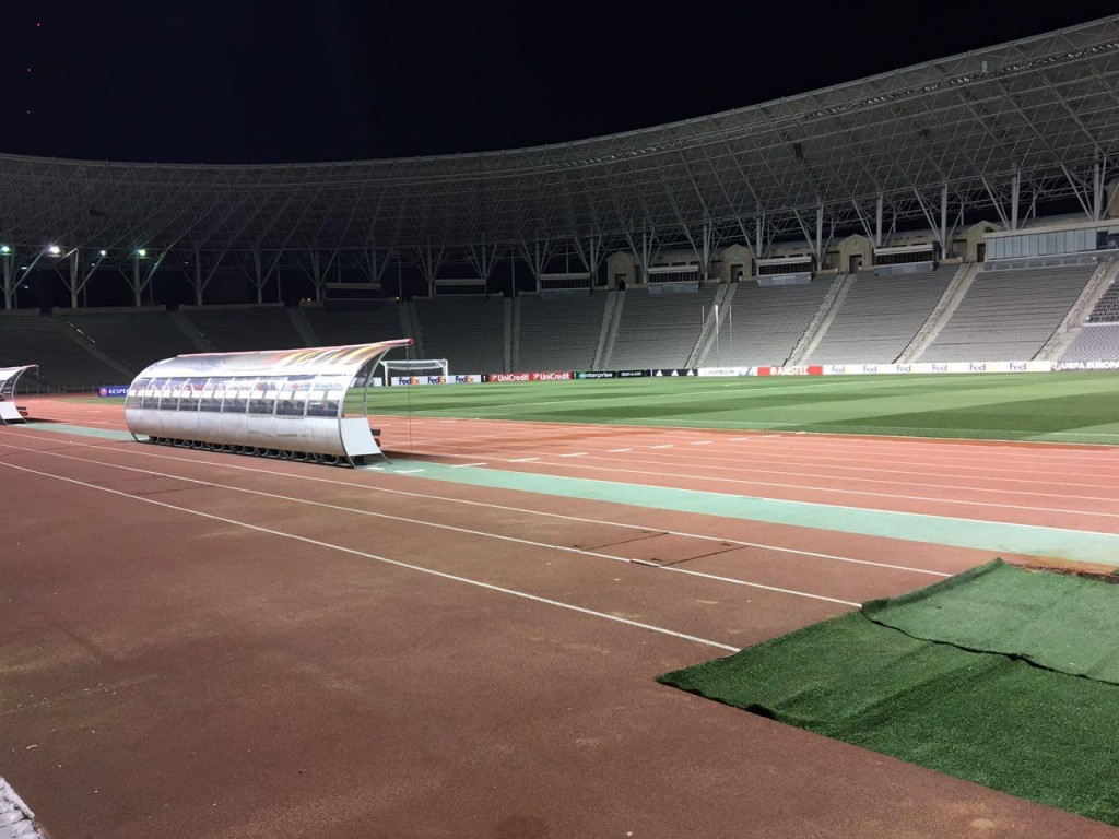 stadio-Baku-panchina