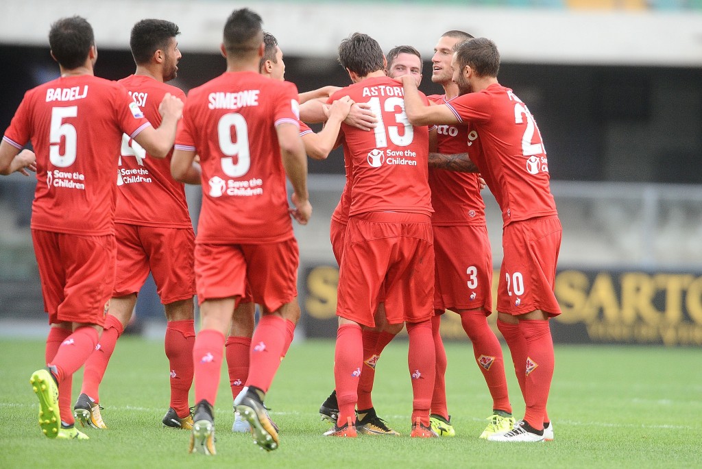 Fiorentina festeggia contro il Verona 1