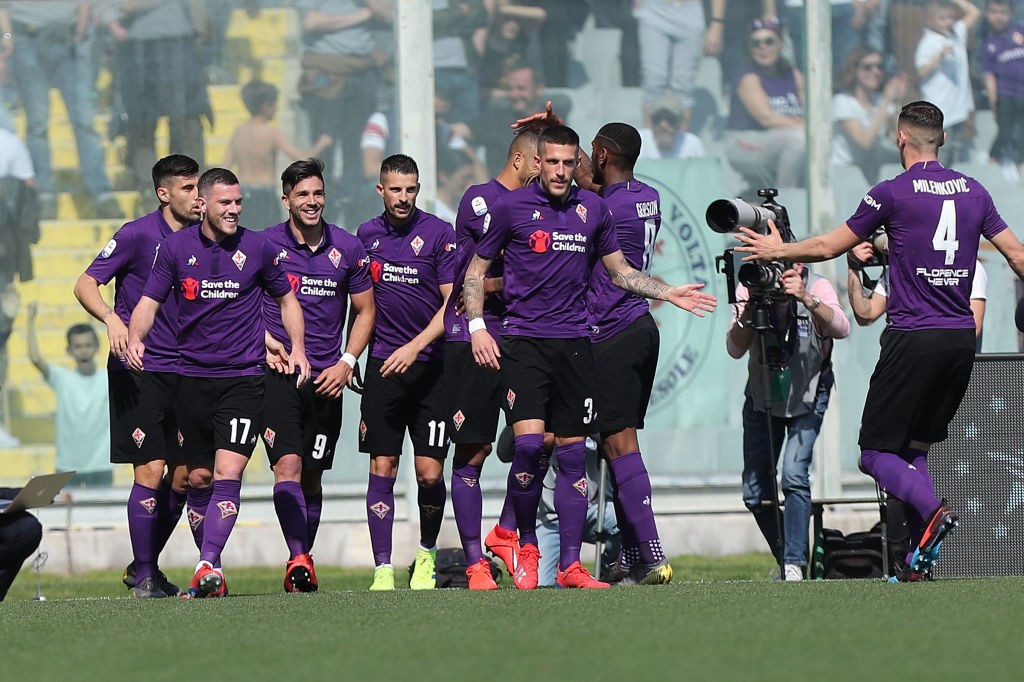 esultanza gruppo squadra fiorentina