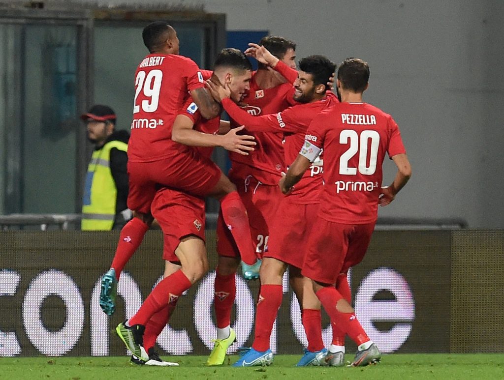 US Sassuolo v ACF Fiorentina maglia rossa