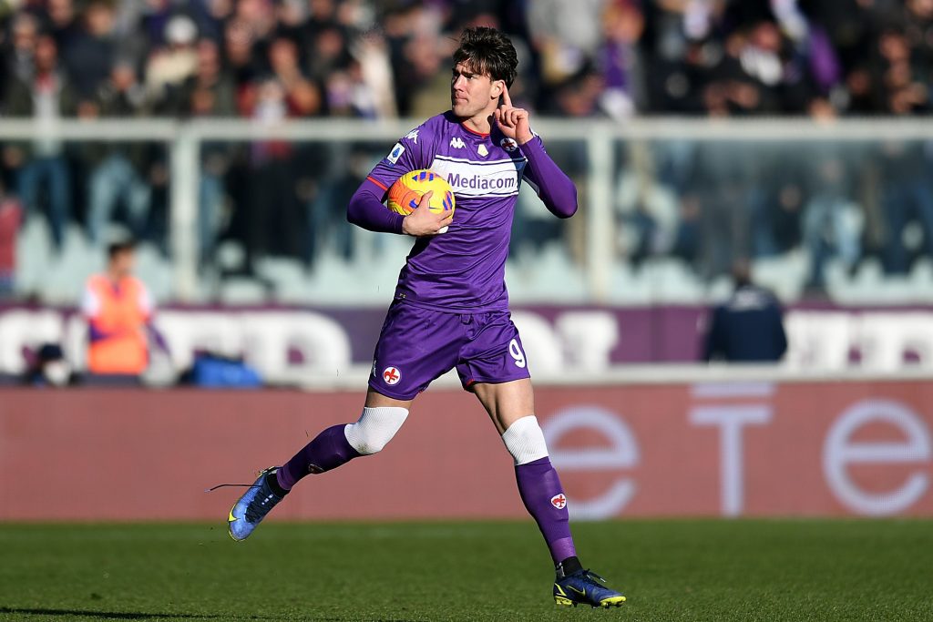 Vlahovic esulta in Fiorentina-Sassuolo del 19/12/2021