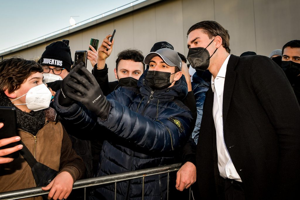 Juventus Unveil New Signing Dusan Vlahovic