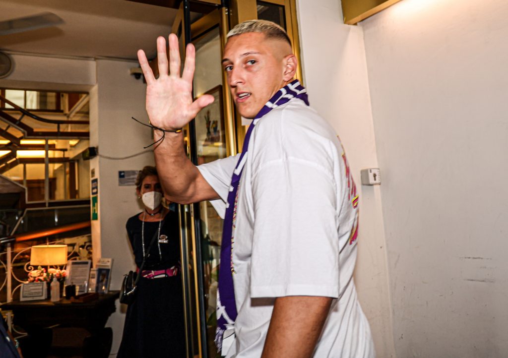 FIRENZE VISITE. MEDICHE DEL NUOVO GIOCATORE DELLA FIORENTINA PIERLUIGI GOLLINI NELLA FOTO