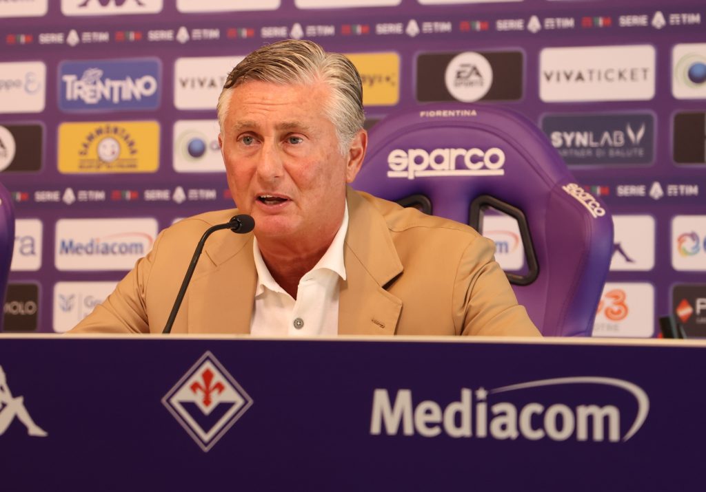 FIRENZE STADIO ARTEMIO FRANCHI PRESENTAZIONE DELNUOVO. GIOCATORE DELLA FIORENTINA DODO