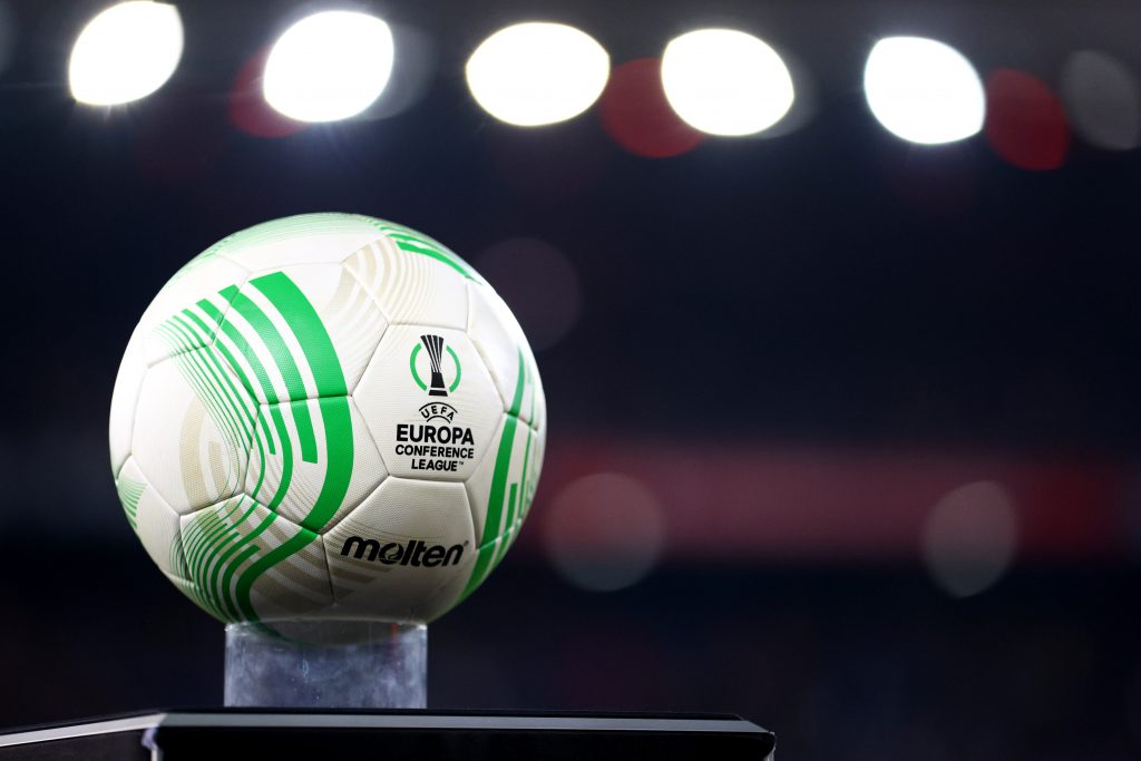conference league pallone