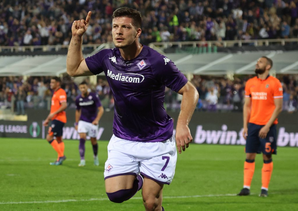 FIORENTINA  VS ISTAMBUL BASAKSEHIR