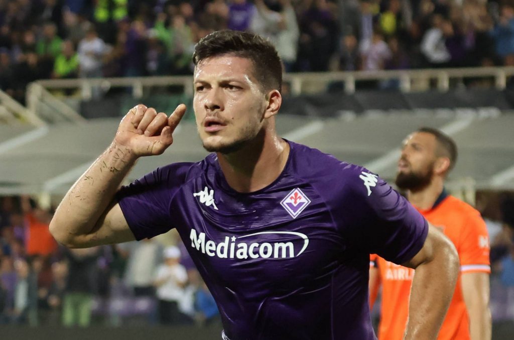 FIORENTINA  VS ISTAMBUL BASAKSEHIR