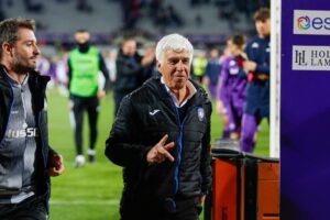 Gasperini verso spogliatoi