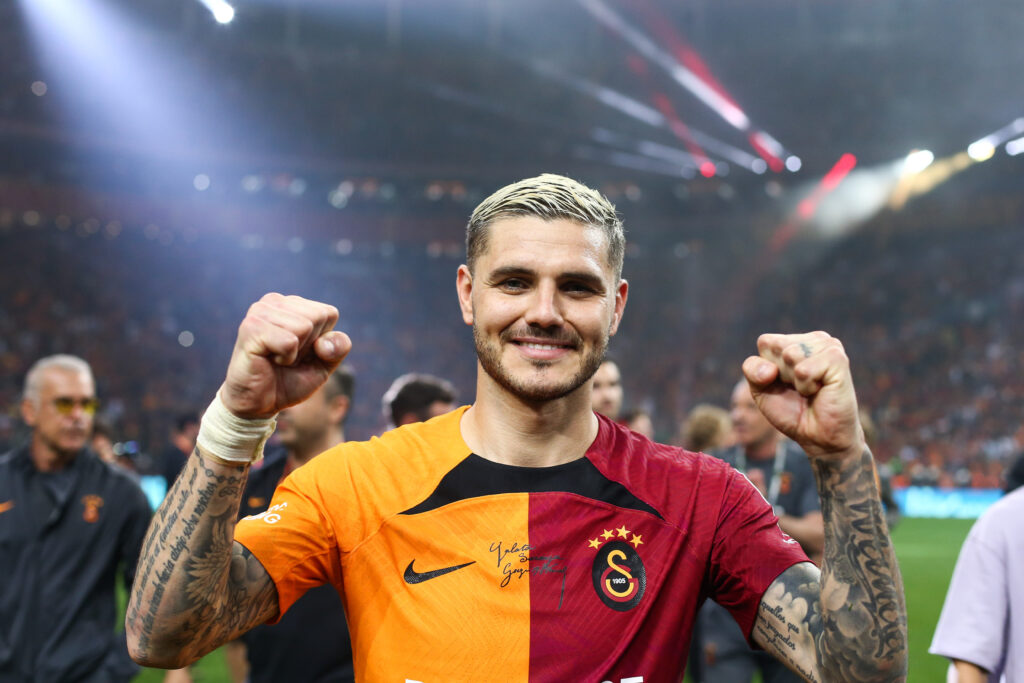 Galatasaray v Fenerbahce - Super Lig
