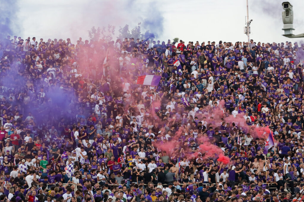 FIRENZE STADIO ARTEMIO FRANCHI TIFOSI ALLO STADIO PER VEDERE LA PARTITA FINALE DI CONFERENCE LEAGUE FIORENTINA VS WEST HAM A PRAGA