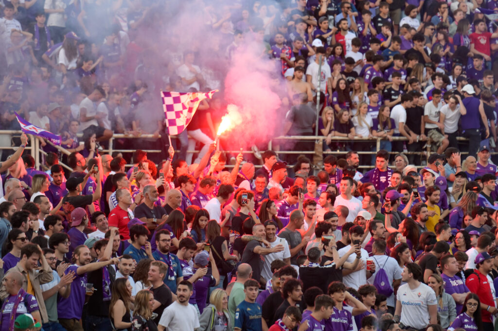 FIRENZE STADIO ARTEMIO FRANCHI TIFOSI ALLO STADIO PER VEDERE LA PARTITA FINALE DI CONFERENCE LEAGUE FIORENTINA VS WEST HAM A PRAGA
