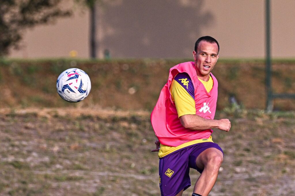 arthur.fiorentina.2023.24.allenamento