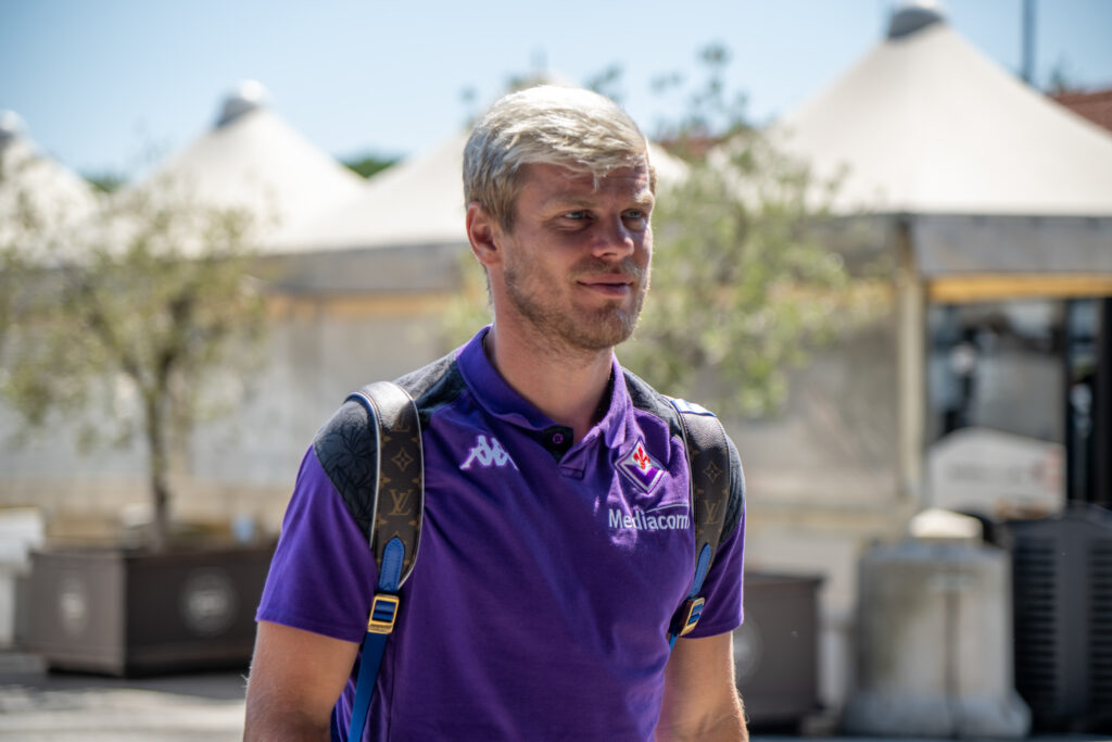 FIRENZE LA FIORENTINA E' PARTITA DALL'AEROPORTO DI PERETOLA PER VIENNA PER LA PARTITA DI ANDATA DEI PLAY OFF DI CONFERENZE LEAGUE