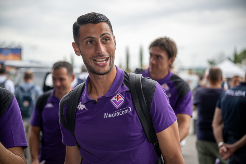Mandragora LA FIORENTINA E' PARTITA DALL'AEROPORTO DI PERETOLA DIREZIONE GENK IN VISTA DELLA PRIMA PARTITA DELLA FASE A GIRONI DELLA CONFERENCE LEAGUE