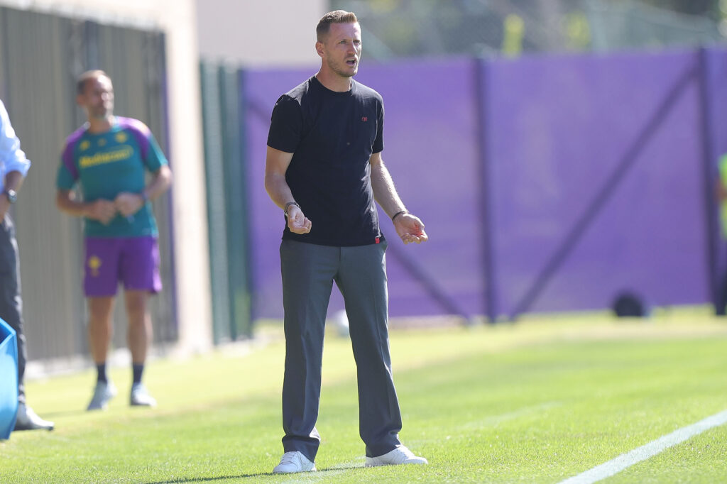 Fiorentina U19 v AC Milan - Primavera 1