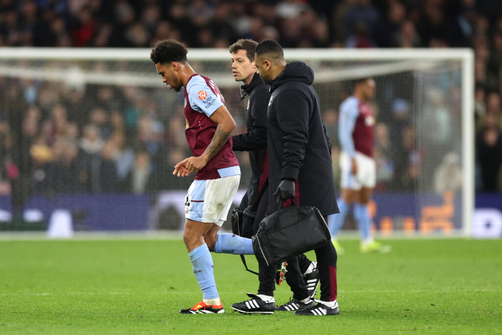 Aston Villa v Manchester United - Premier League