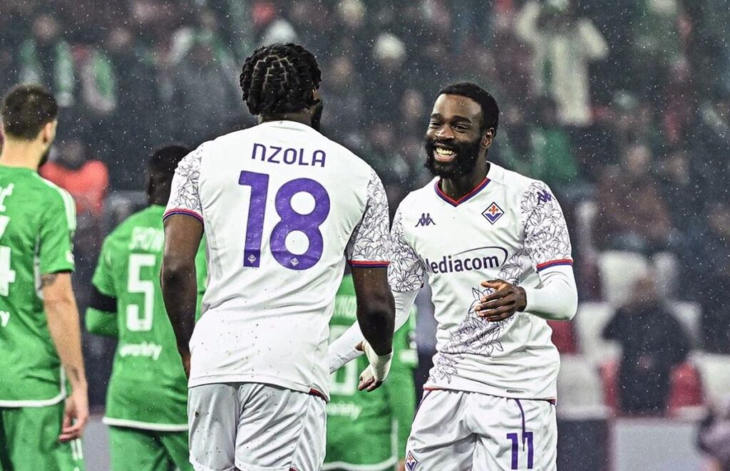 Ikonè Nzola