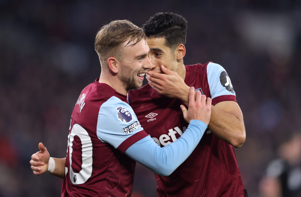 West Ham United v Wolverhampton Wanderers - Premier League