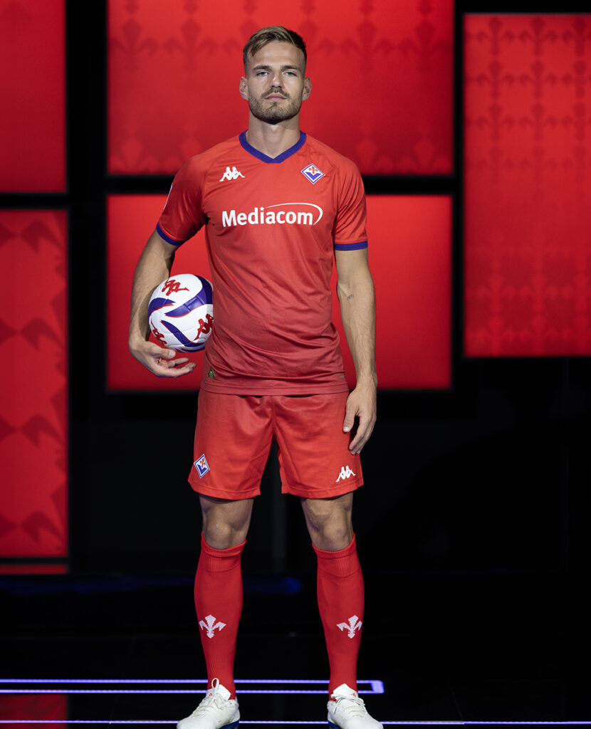 terza maglia Pongracic