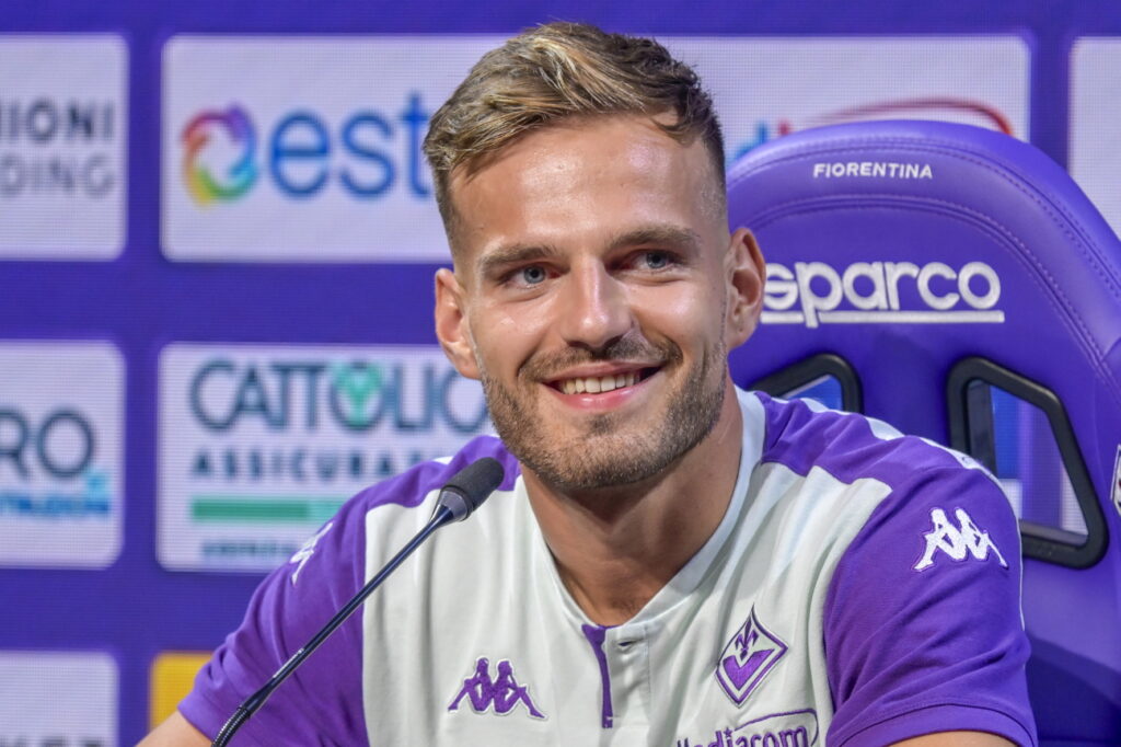 BAGNO A RIPOLI AL VIOLA PARK E' STATO PRESENTATO IL NUOVO ACQUISTO DELLA FIORENTINA MARIN PONGRACIC