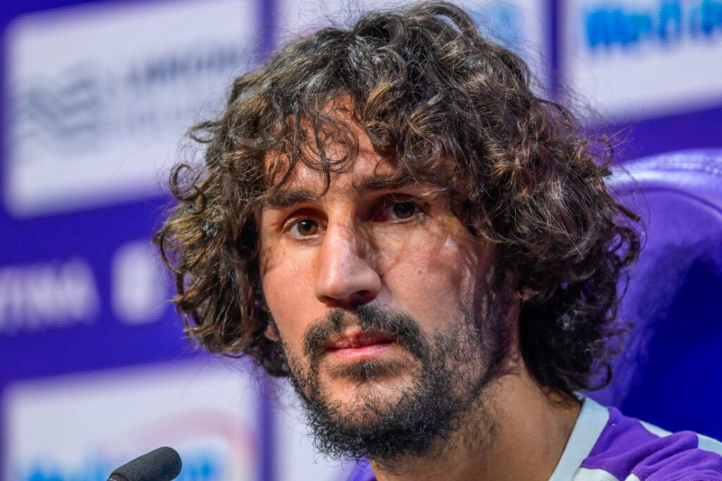BAGNO A RIPOLI AL VIOLA PARK E' STATO PRESENTATO IL NUOVO ACQUISTO DELLA FIORENTINA YACINE ADLI