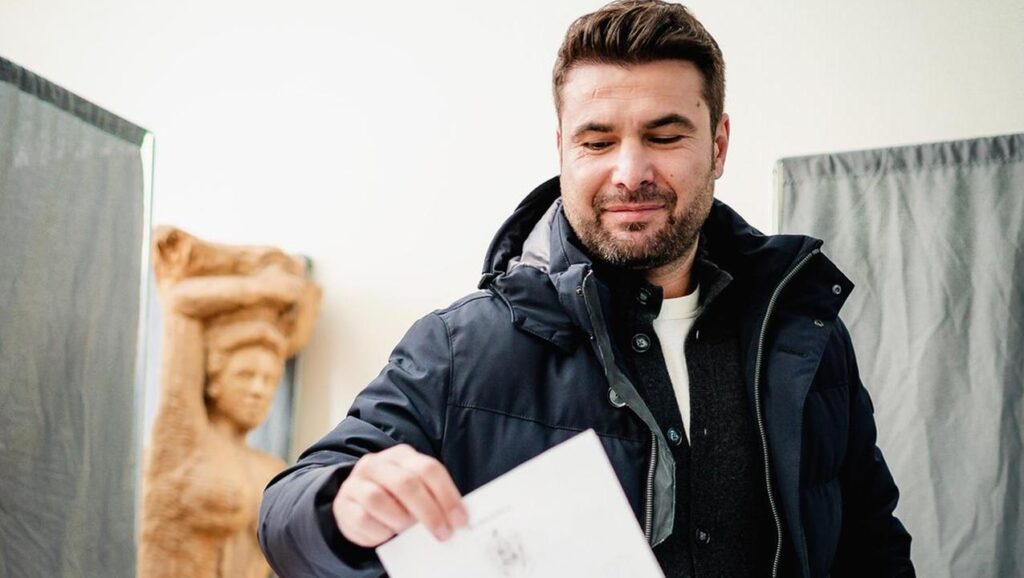 Adrian Mutu su Fagioli