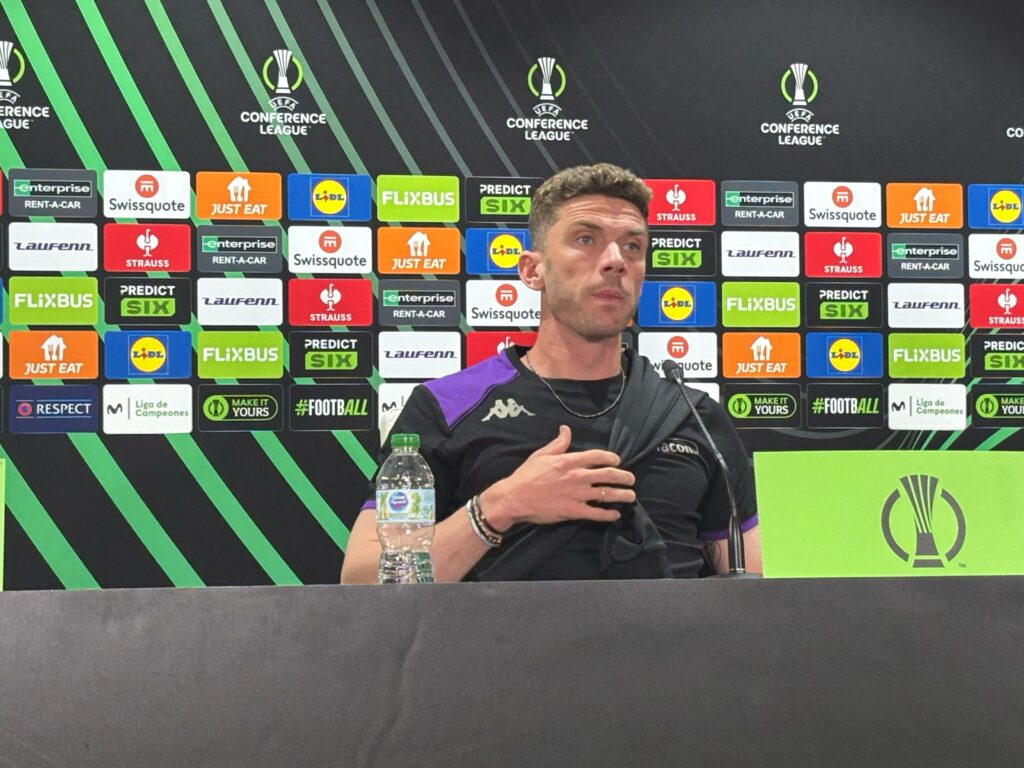 robin gosens betis fiorentina