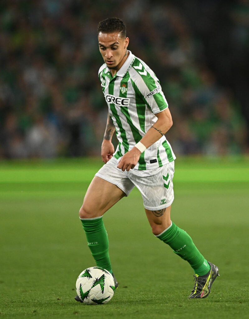 Real Betis Balompie v ACF Fiorentina - UEFA Conference League 2024/25 Semi Final First Leg