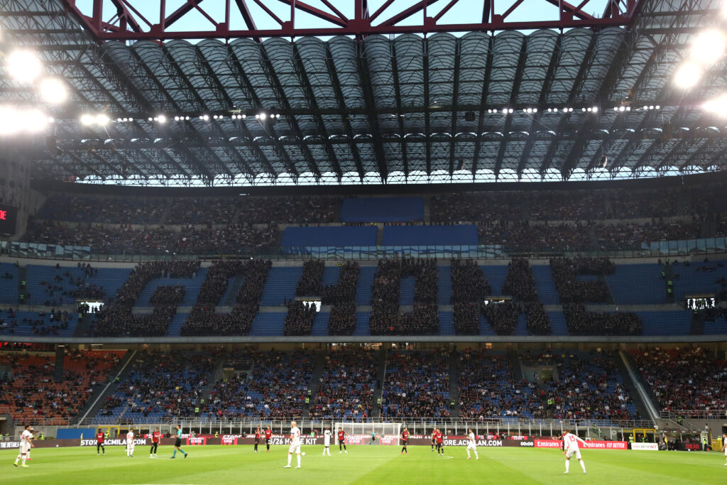 Contestazione tifosi Milan