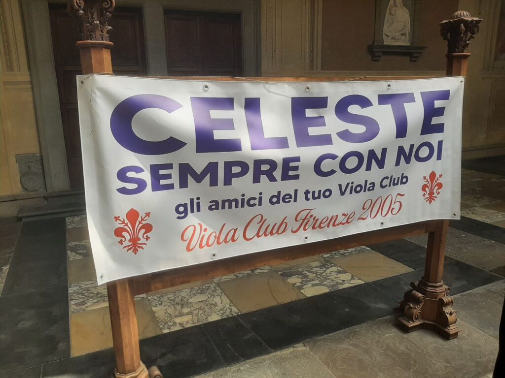 Striscione Celeste Pin
