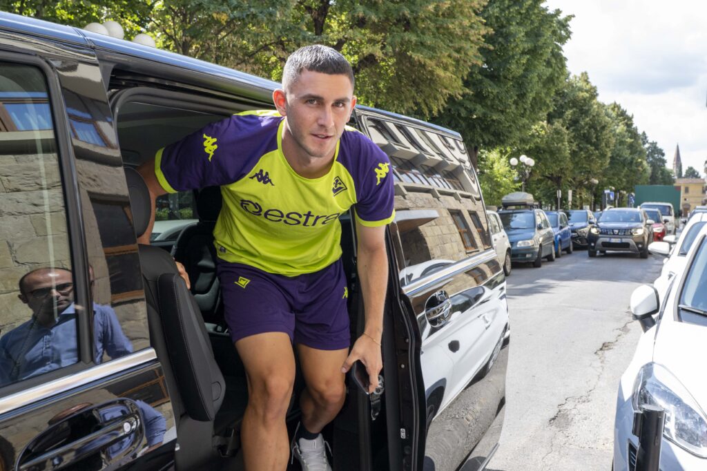 FIRENZE IL NEO ACQUISTO DELLA FIORENTINA ROBERTO PICCOLI E' ARRIVATO AL CENTRO CLINICO FANFANI PER LE VISITE MEDICHE DI RITO PRIMA DI APPORRE LA PROPRIA FIRMA SUL CONTRATTO