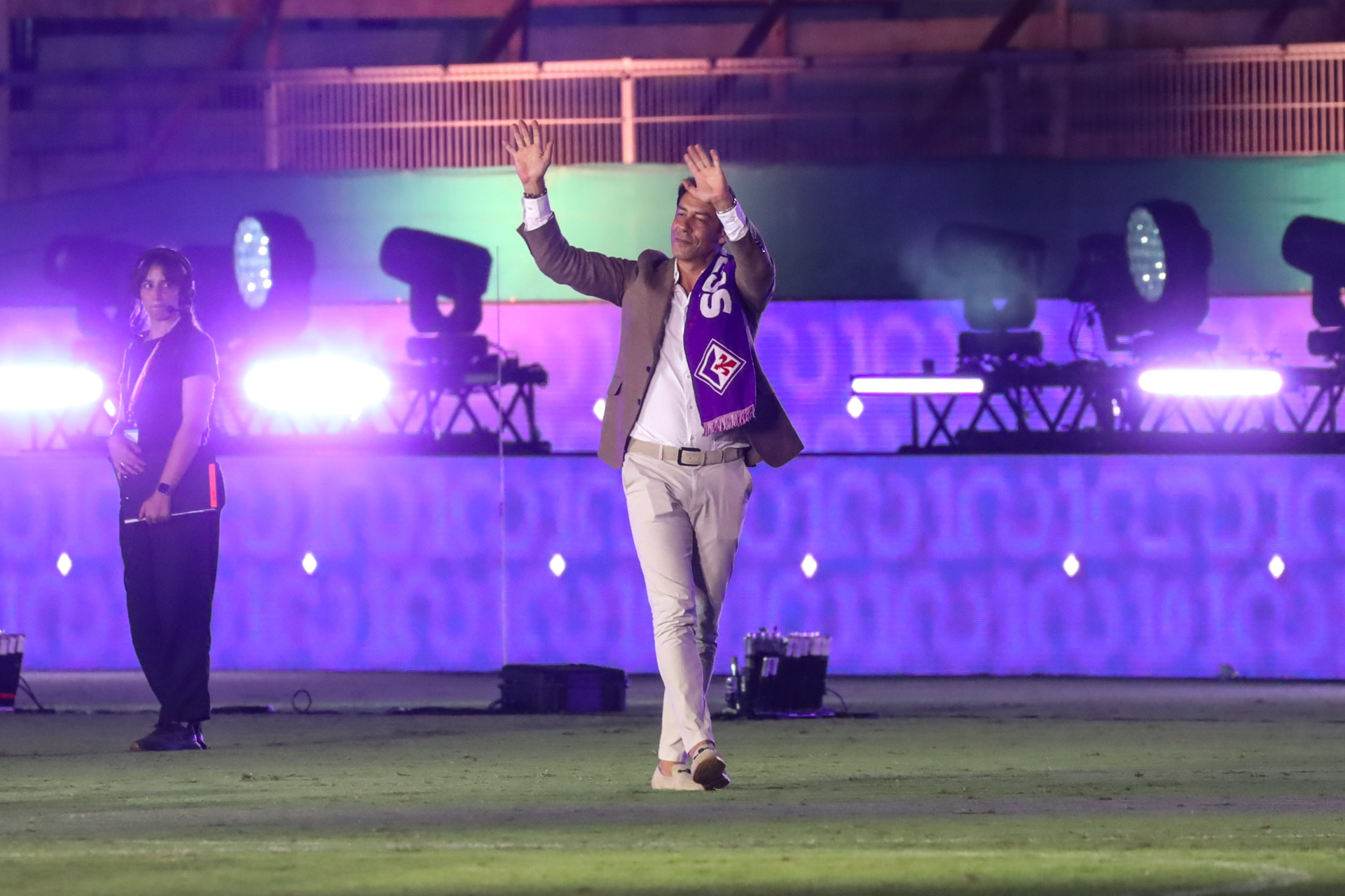 fiorentina rui costa alzare la coppa italia da capitano 232 stato il momento migliore in carriera da Violanews.com fiorentina rui costa alzare la coppa italia da capitano 232 stato il momento migliore in carriera
