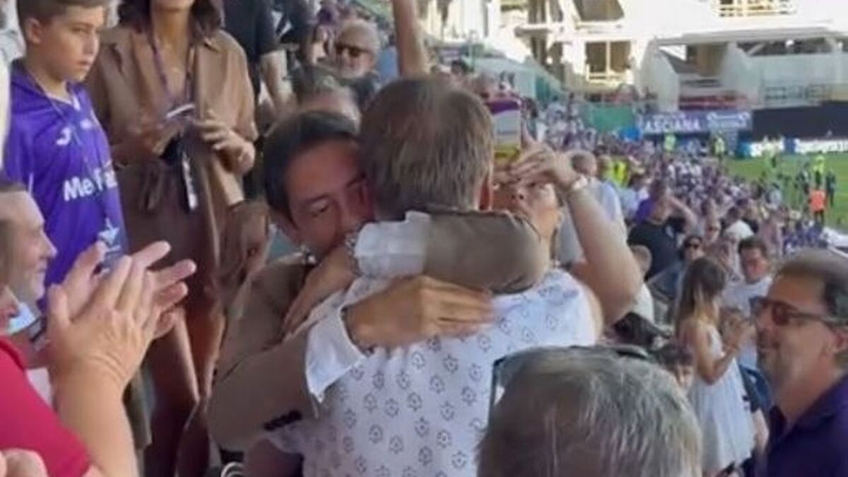 batistuta rui costa abbraccio