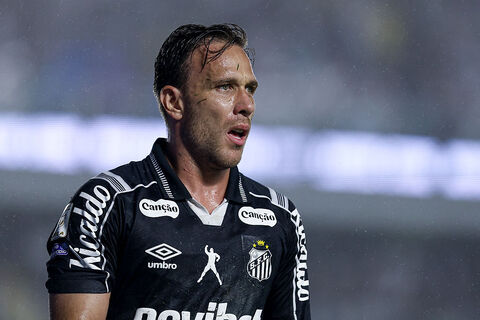 Santos v Cruzeiro - Brasileirao 2026