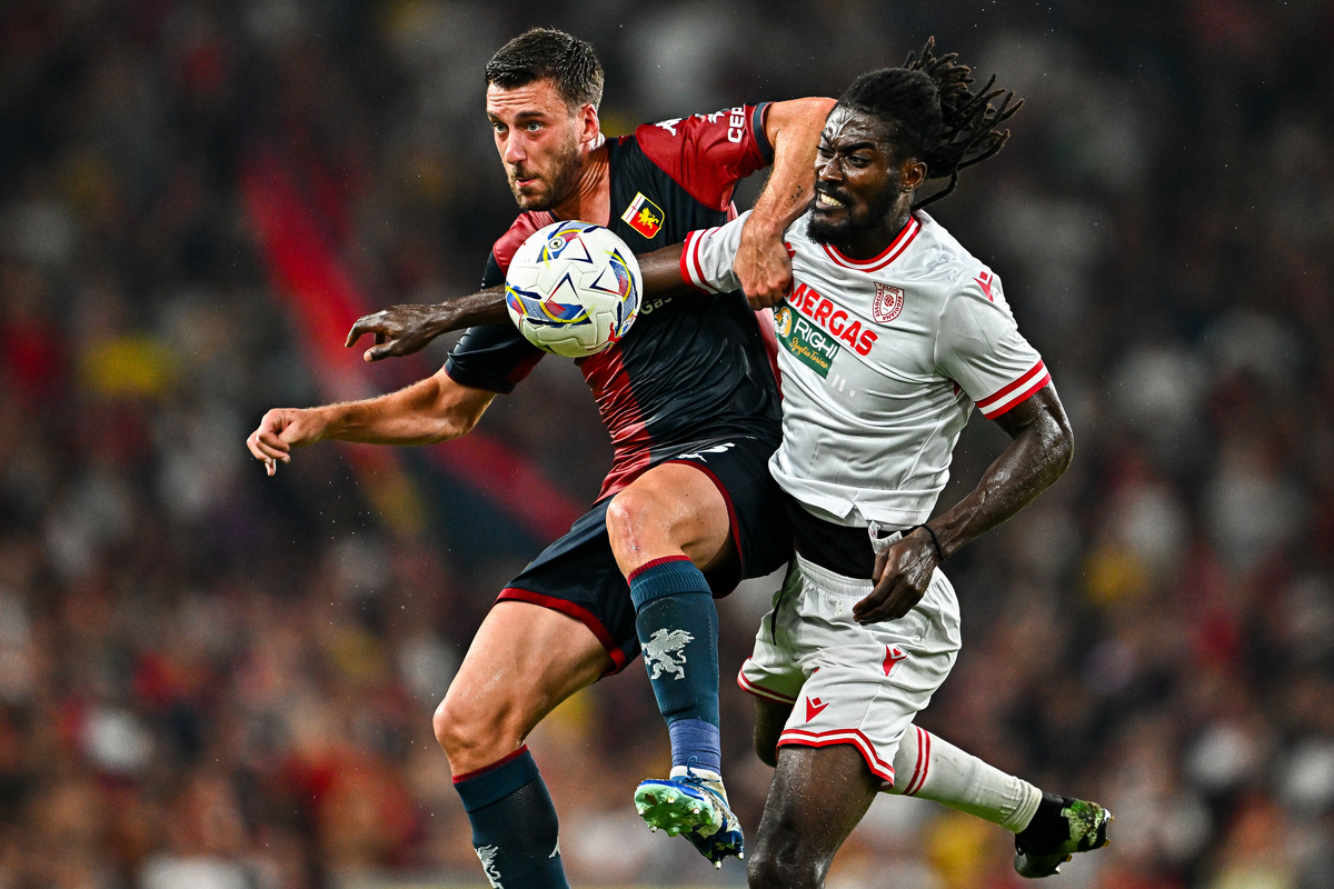 Genoa CFC v Reggiana - Coppa Italia