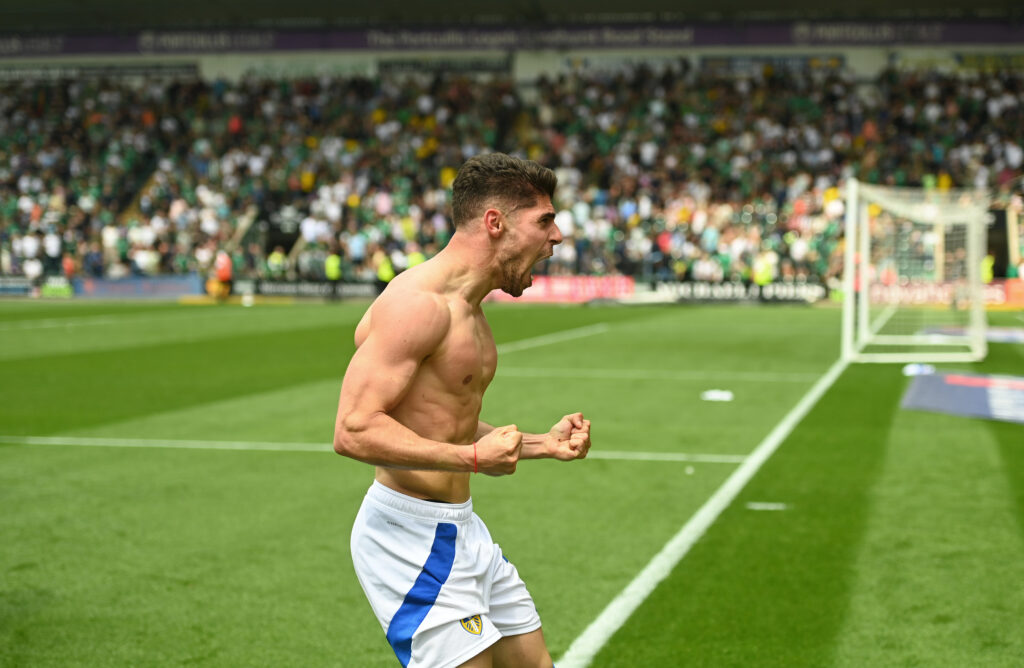 Plymouth Argyle FC v Leeds United FC - Sky Bet Championship