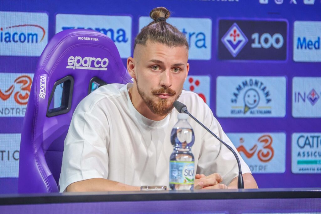 BAGNO A RIPOLI ROCCO COMMISSO VIOLA PARK PRESENTAZIONE DEL NUOVO GIOCATORE DELLA FIORENTINA RADU DRAGUSIN