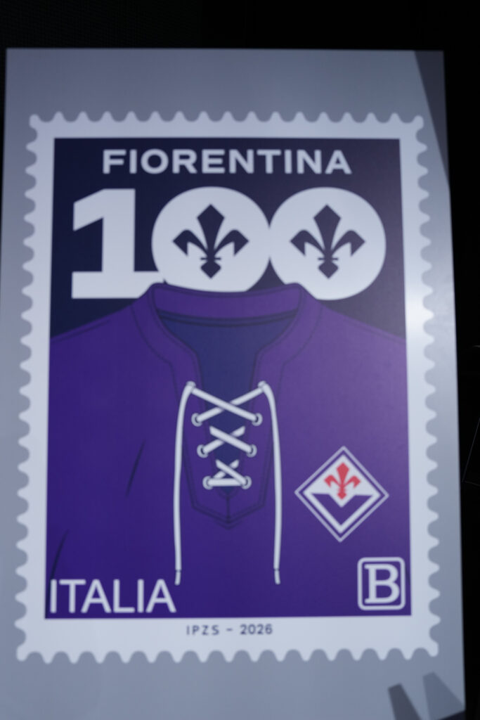 Francobollo centenario verticale