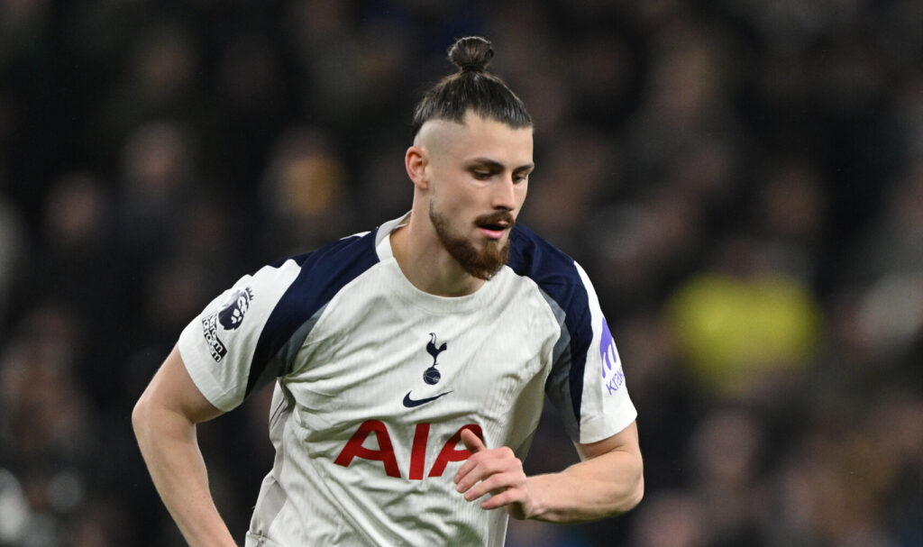 Tottenham Hotspur v Manchester City - Premier League